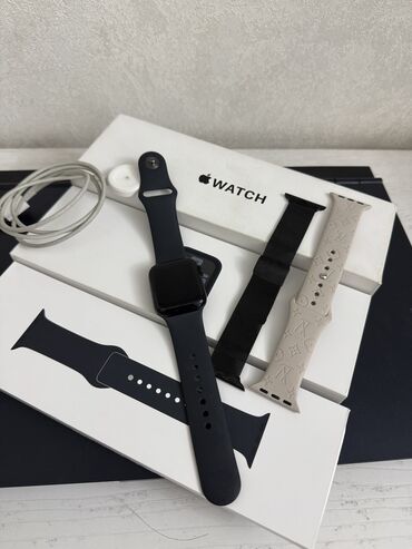 Смарт-часы: Продаю Apple Watch SE 2gen 99% АКБ 40 MM Состояние отличное, без