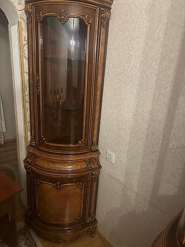taxtalar: Klassik üslubda qonaq otağı mebel dəsti Tərkibi: - Böyük — 1