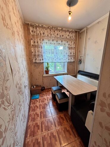 продам 3 х ком кв в мкр: 3 комнаты, 65 м², 105 серия, 2 этаж, Косметический ремонт