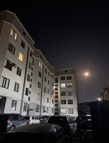 жашаганы квартира керек: 1 комната, 39 м², 2 этаж, Евроремонт