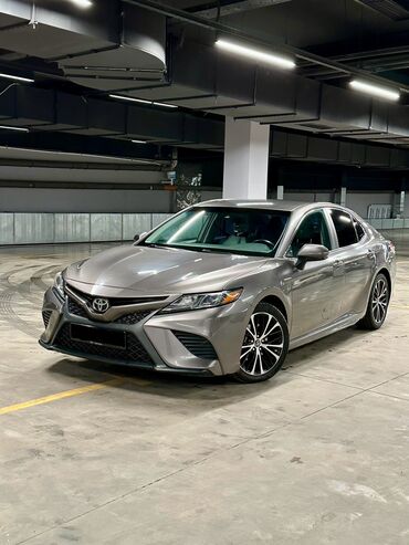 Toyota: Toyota Camry: 2018 г., 2.5 л, Автомат, Бензин, Седан