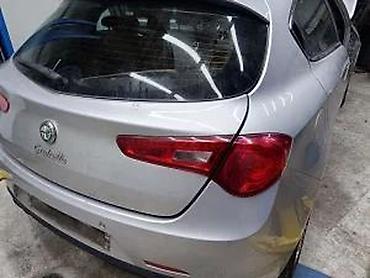 sa staklom: Alfa Romeo Giulietta soferka zadnja. Alfa Romeo Giulietta soferka — 1