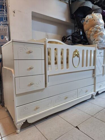 Digər mebel: MilMaqazadan satiw bewik qiymeti 230man Tezedi matras verilir ustunde