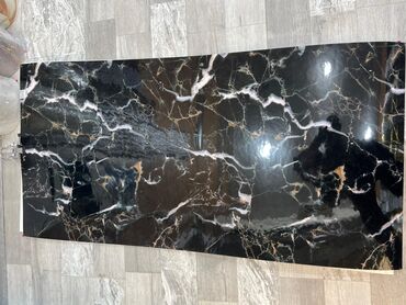 Mərmər effektli PVC panellər: Mərmər effekti verən PVC divar panelləri. 1.Arxasi izolesiyalidi nəm — 12