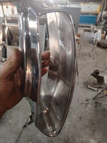 Digər metal məhsullar: Məhsul: Paslanmayan polad məhəccər və aksesuarları Təsvir: - Parlaq — 8