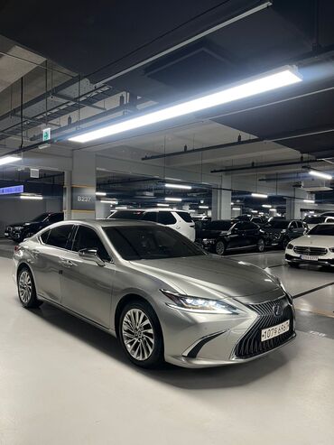 Lexus: Lexus ES: 2020 г. — 2