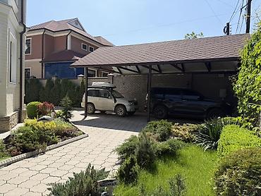 Үйлөрдү сатуу: 6 бөлмө, 230 м², 6 соток, Бишкек, Азия Молл Менчик ээси — 8