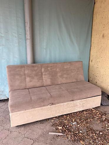 sofa: Прямой диван, Б/у — 3
