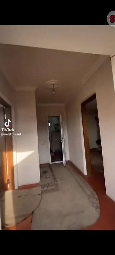 Uzunmüddətli kirayə evlər: Binə, sovxoz məscid küçəsində yerləşən həyətyanı ev. - Sahə: geniş — 4