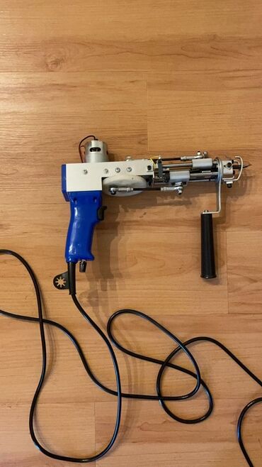 сервомотор для промышленной швейной машины бу: Электрический тафтинговый пистолет (tufting gun) для ковров и панелей