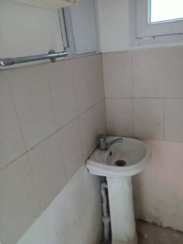 gənclikdə kirayə ev: 12 kv. m, 1 otaqlı, Kombi, Qaz, İşıq