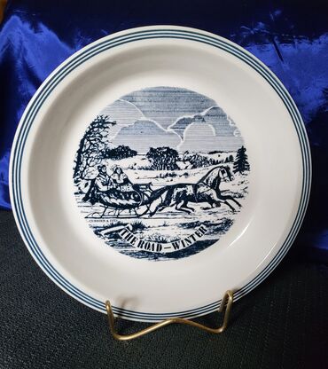 Činije: Cinija nova Currier -- Ives zima na putu iz 70ih. Univerzalna na lalafo.rs — 1 Činije: Cinija nova Currier -- Ives zima na putu iz 70ih. Univerzalna — 1