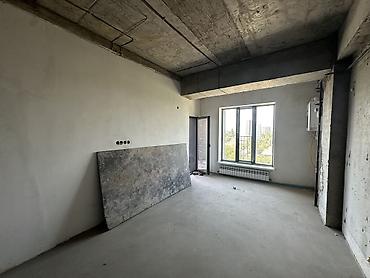 мичуринский: 3 комнаты, 73 м², Аламедин-1 мкр 6 этаж, ПСО (под самоотделку) — 8
