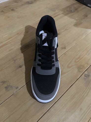 ayaqqabı 38р: Yeni(salafan) keyfiyyətli rahat dözümlü sneaker sport ayaqqabı 41