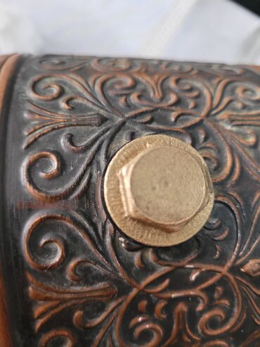 Digər əntiq əşyalar: Antik konyak boçkası satılır. Sovet dövrünün boçkasıdır. Üstü misdir — 8