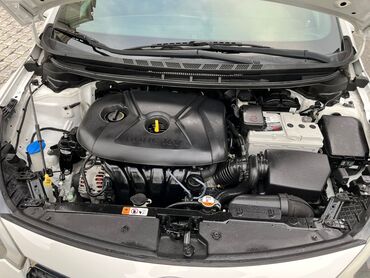 Kia: Kia Forte sedan – ağ rəng, şəhər və uzun yol üçün rahat və qənaətcil — 9