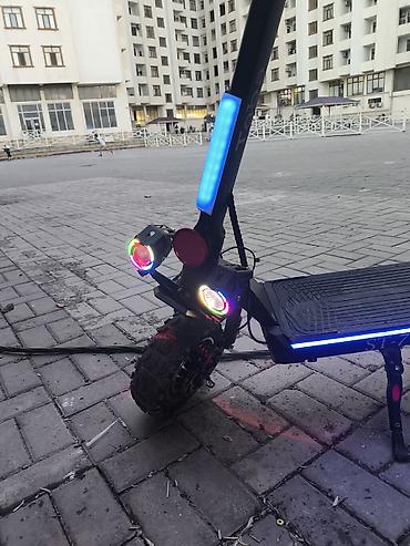dvd disk: İşlənmiş Elektrik samokat 11", > 1000 Vt, > 45 km/s — 7
