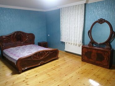 Uzunmüddətli kirayə evlər: 100 kv. m, 3 otaqlı — 15