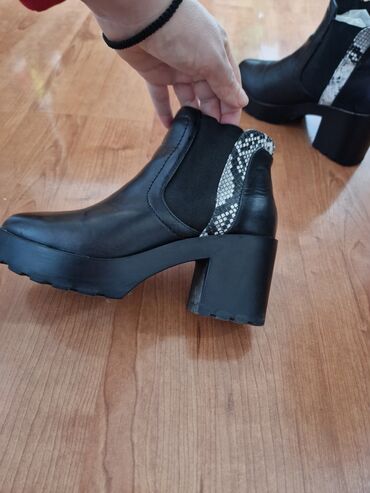 italijanske ženske cipele: Ankle boots, 38