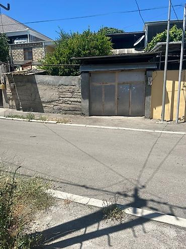 berdede ev: 📍Təcili satilir 📍hər səraiti var 36sayli məktəbin yaxinliqi 4otaq iki — 7
