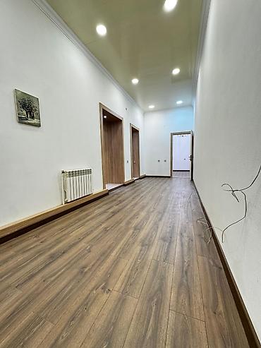 Kommersiya daşınmaz əmlakı: 28 May və Sahil metrosuna yaxın ərazidə yerləşən 3 otaqlı mənzil — 9