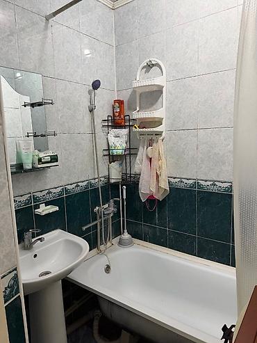 Продажа квартир: 3 комнаты, 70 м² — 3