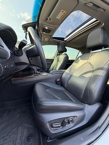 Toyota: Toyota Camry: 2019 г., 2.5 л, Вариатор, Гибрид, Седан — 5