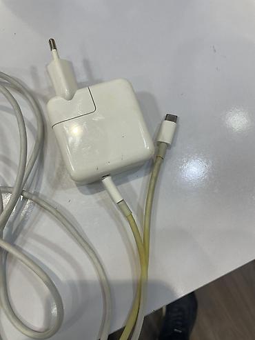 macbook pro m1: İşlənmiş Apple MacBook, 13.3 ", Apple M1, 256 GB, Ödənişli çatdırılma — 5
