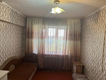 Комнаты: Сдается комната в общежитии. Район 4 гор.больницы. Комната 12м2, для 1 — 1