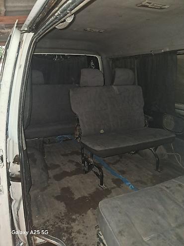 донголок 14 с: Hyundai H-1: 1996 г., 2.5 л, Механика, Дизель, Бус — 4