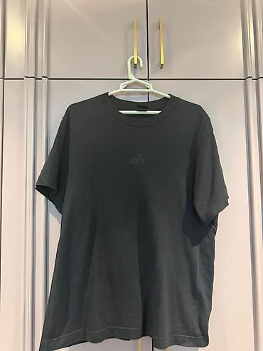 messi imzali forma: Original Addidas
Razmer L — 1