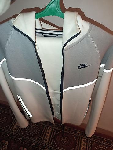 Спортивная кофта Nike на молнии с высоким воротником. двойка Модель