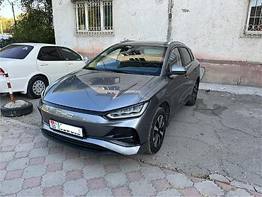 sm 5: BYD E2: 2023 г., Электромобиль, Хэтчбэк — 2
