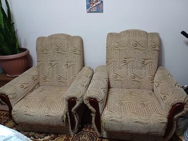 кожанное кресло: Классическое кресло, Б/у