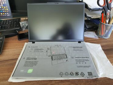 Lenovo: 32 GB OZU, 14 " — 8