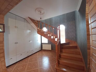 Həyət evləri və villaların satışı: 6 otaqlı, 272 kv. m — 10