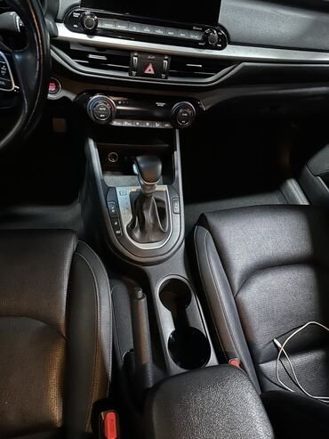 Kia: Kia K3: 2020 г., 1.6 л, Автомат, Бензин, Седан — 10