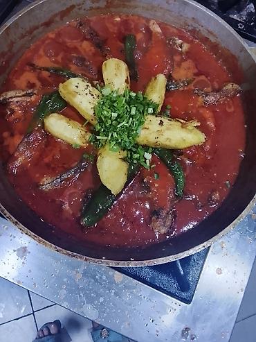 nere balığı: Salam.Aşpaz işi axtaram Kafe Slublu olsun.Milli mətbəx üzrə.İş vaxtı — 1