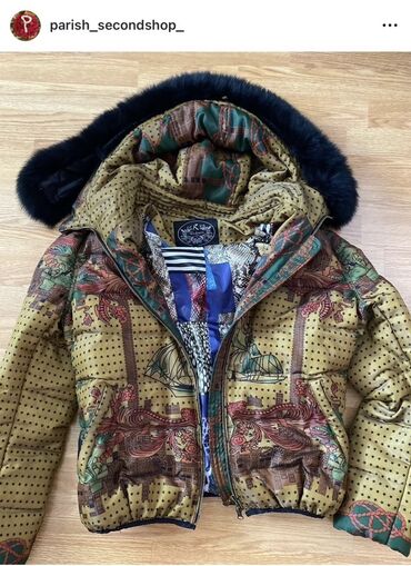 Cinslər: Rəngarəng naxışlı qış gödəkçəsi - Model: qalın, şişmə tipli qış