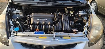 Honda: Honda Jazz: 2004 г., 1.4 л, Механика, Бензин, Хэтчбэк — 13