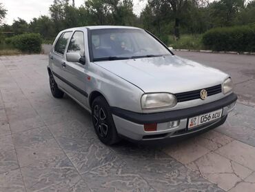 автомобиль шкода: Volkswagen Golf: 1992 г., 1.8 л, Механика, Бензин, Хэтчбэк