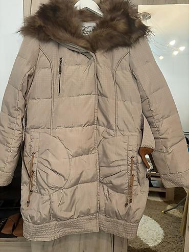 luhta cizme: Ženska zimska jakna / parka u svetloj bež nijansi, dužeg kroja, sa — 4