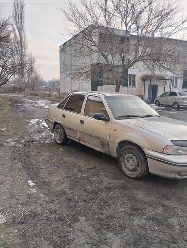 Daewoo: Daewoo Nexia: 2006 г., 1.6 л, Механика, Бензин, Седан