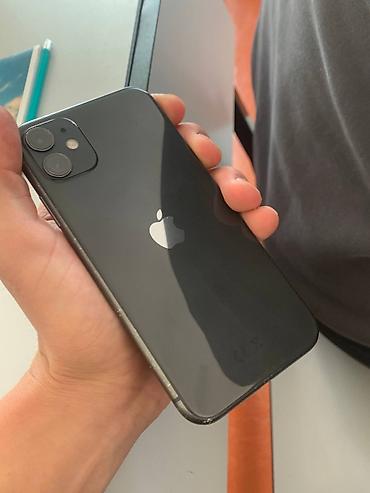 Apple iPhone: IPhone 11, 64 ГБ, Jet Black, 72 % — 11