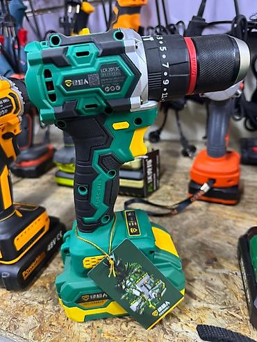 Аккумуляторная ударная дрель‑шуруповерт LCR 2013C (brushless) -