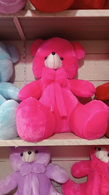 Oyuncaqlar: Əyləncəli və dekorativ məqsədlər üçün istifadə edilə bilən yumşaq — 5