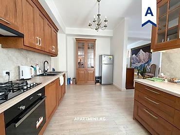 Долгосрочная аренда квартир: 4 комнаты — 8