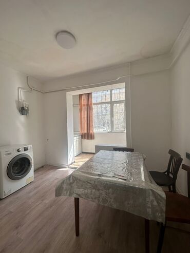 Продажа квартир: 1 комната, 42 м², 106 серия улучшенная, 1 этаж