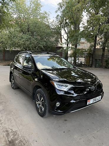 женщин: Toyota RAV4: 2018 г., Автомат, Бензин, Кроссовер — 3
