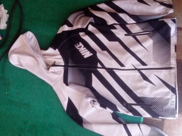 nike куртки: Эркектердин курткасы, 2XL (EU 44), Nike, Колдонулган, түсү - Ак, Өзү алып кетүү